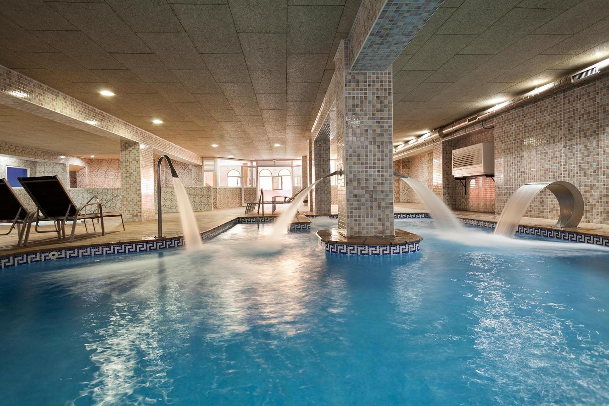 Apartamentos Best Alcazar 라 에라두라 외부 사진