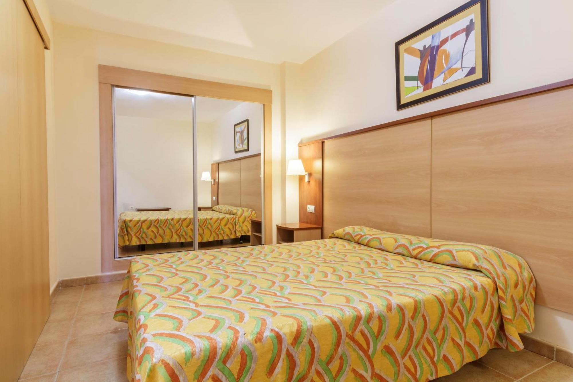 Apartamentos Best Alcazar 라 에라두라 외부 사진