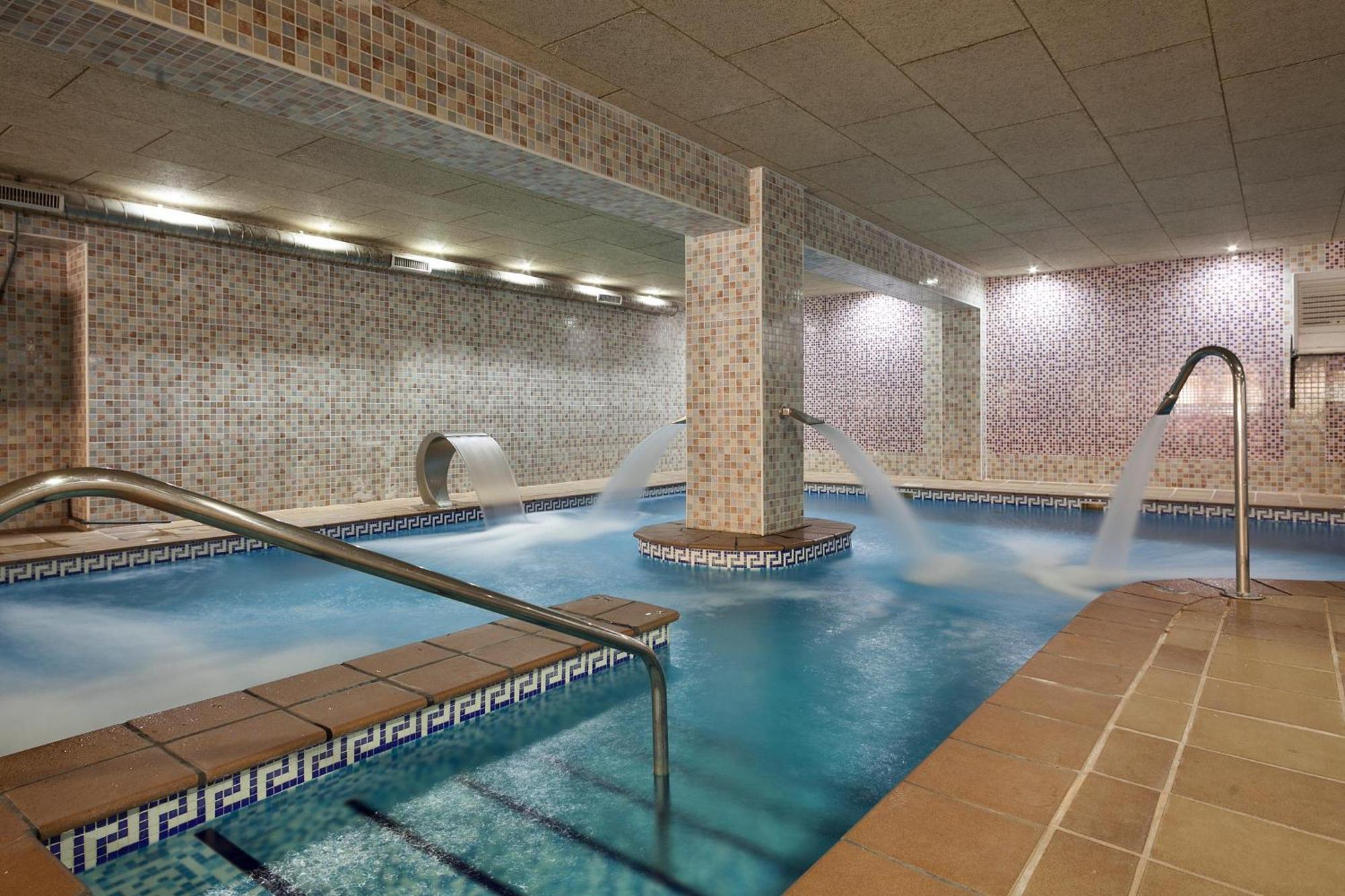 Apartamentos Best Alcazar 라 에라두라 외부 사진
